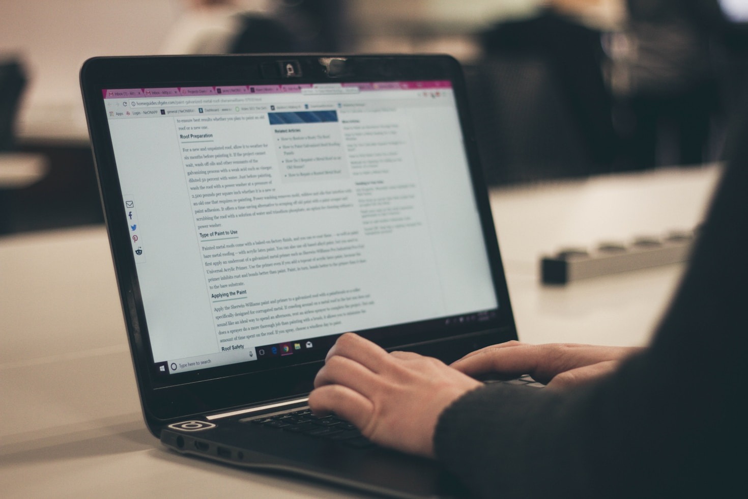 Crafting Posts That Resonate with Readers